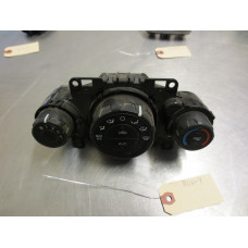 GRV804 Manual Climate Control HVAC Assembly For 14-17 Ford Fiesta  1.6 D2BT19980AE